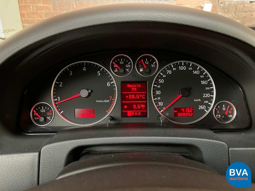 Audi A6 Avant 2.4L Pro Line MT 170 HP 2004, 29-NP-BX.