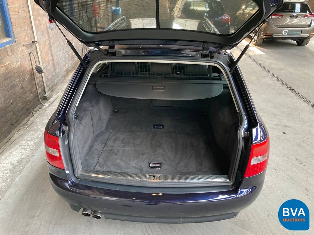 Audi A6 Avant 2.4L Pro Line MT 170 HP 2004, 29-NP-BX.