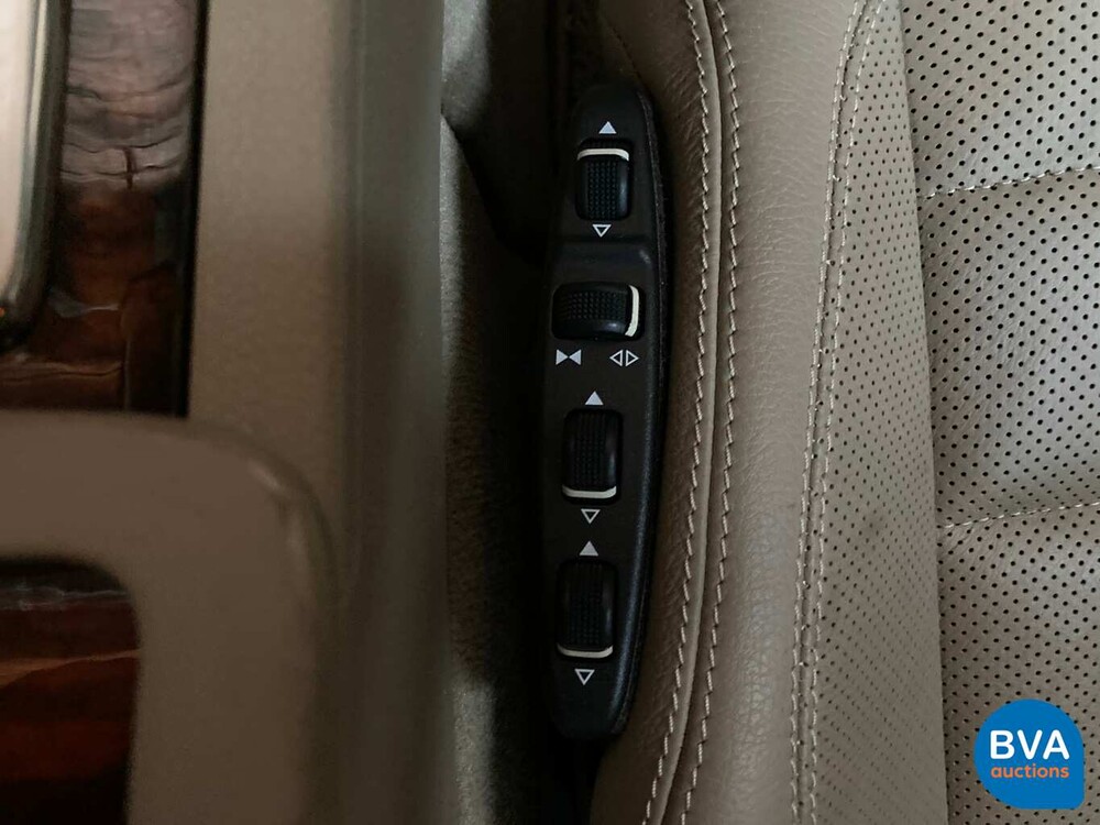 Mercedes-Benz E350 CGI Coupé 7G-Tronic Plus 292 PS 2011.