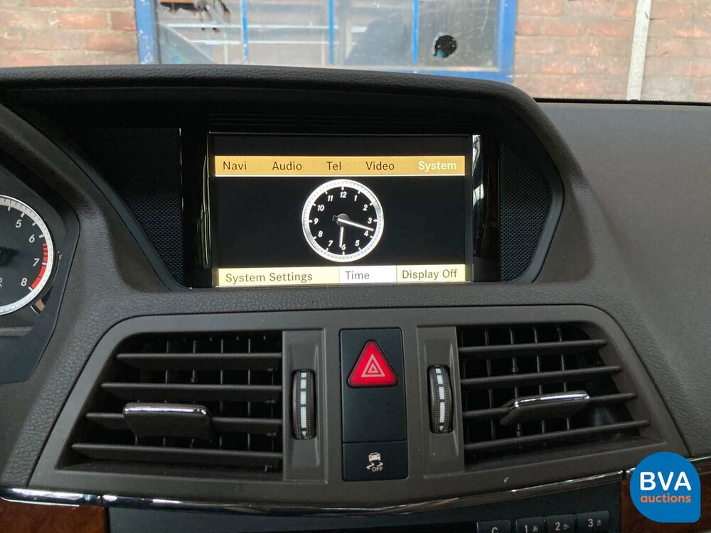 Mercedes-Benz E350 CGI Coupé 7G-Tronic Plus 292 PS 2011.