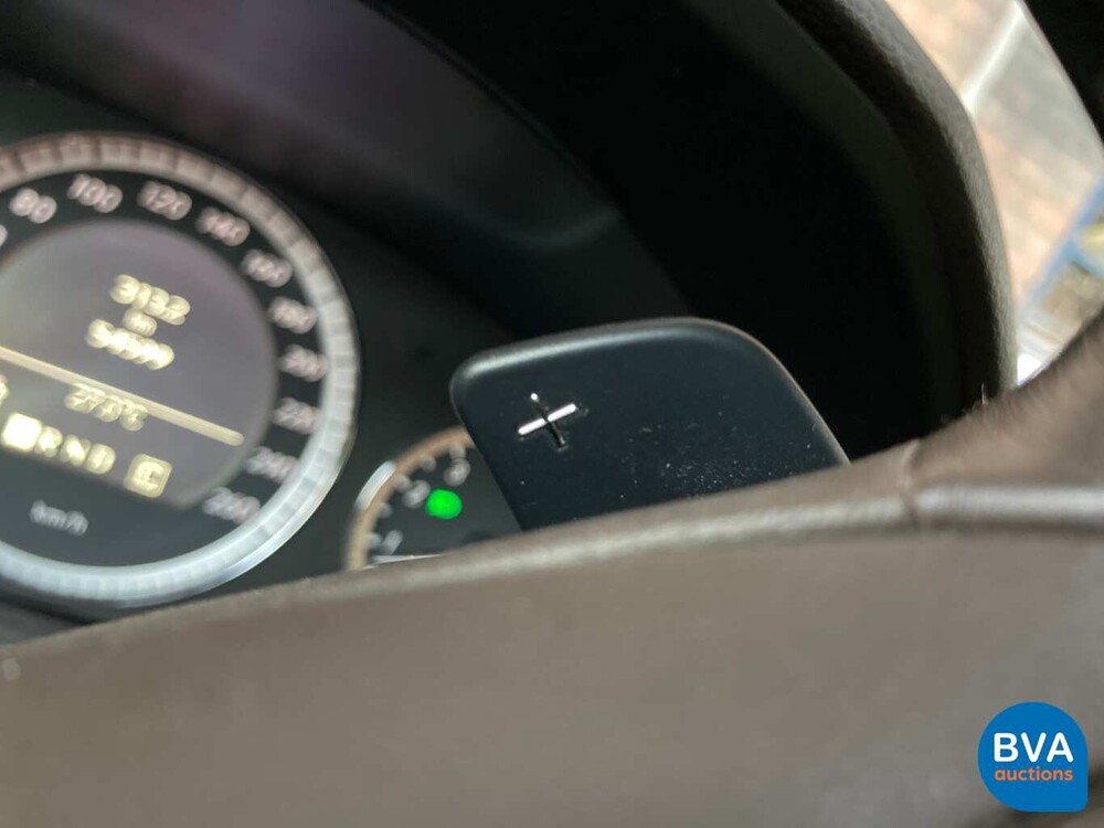 Mercedes-Benz E350 CGI Coupé 7G-Tronic Plus 292 PS 2011.