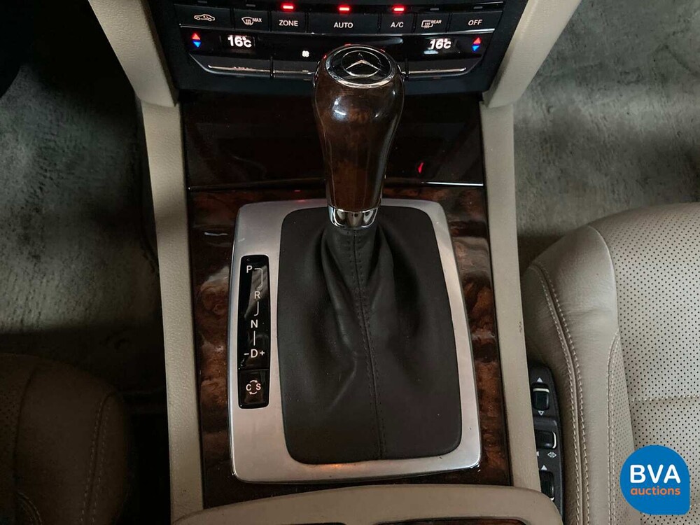 Mercedes-Benz E350 CGI Coupé 7G-Tronic Plus 292 PS 2011.