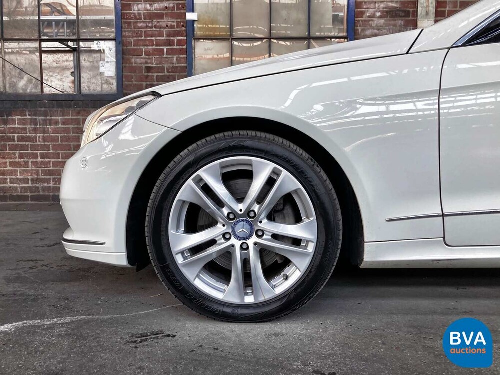 Mercedes-Benz E350 CGI Coupé 7G-Tronic Plus 292 PS 2011.