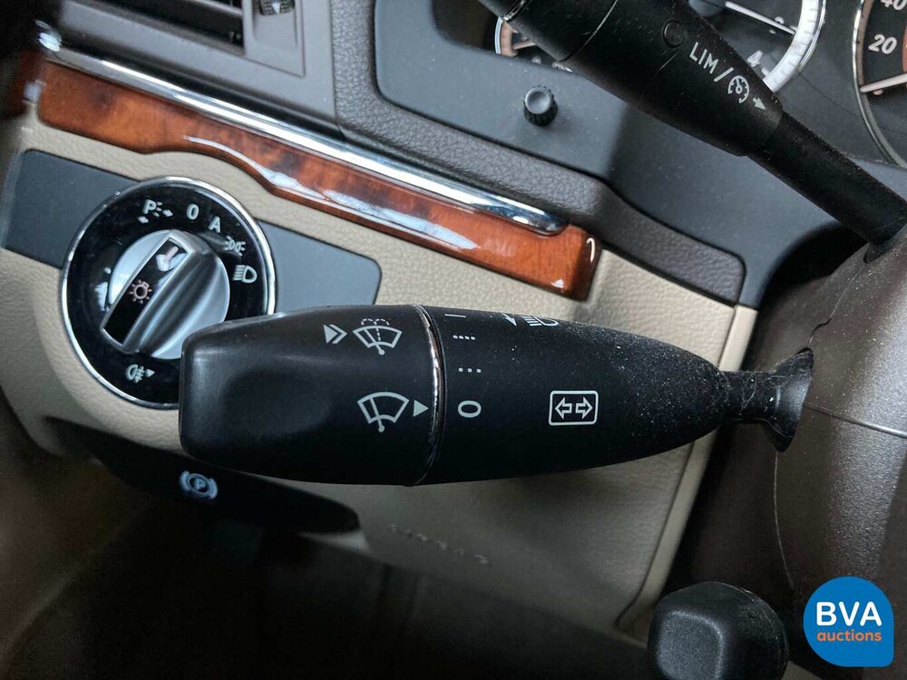 Mercedes-Benz E350 CGI Coupé 7G-Tronic Plus 292 PS 2011.