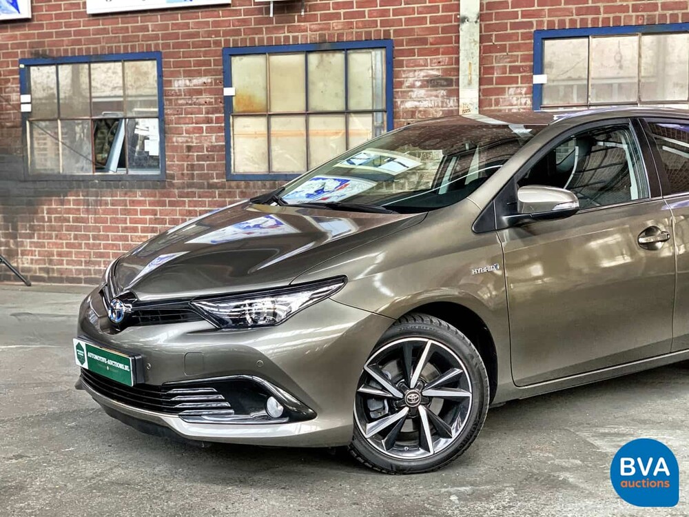 Toyota Auris 1.8 Hybrid Dynamic Executive 100 PS 2018, J-926-BF.