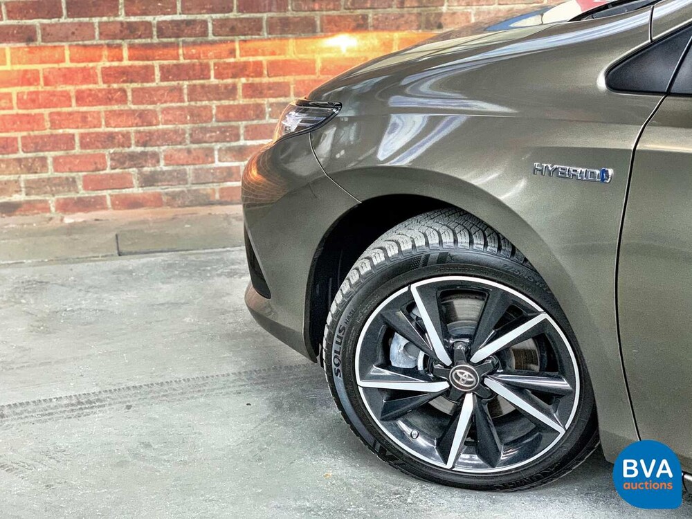 Toyota Auris 1.8 Hybrid Dynamic Executive 100 PS 2018, J-926-BF.