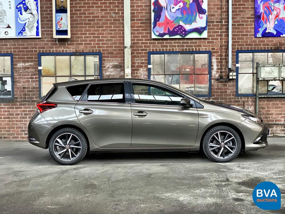 Toyota Auris 1.8 Hybrid Dynamic Executive 100 PS 2018, J-926-BF.