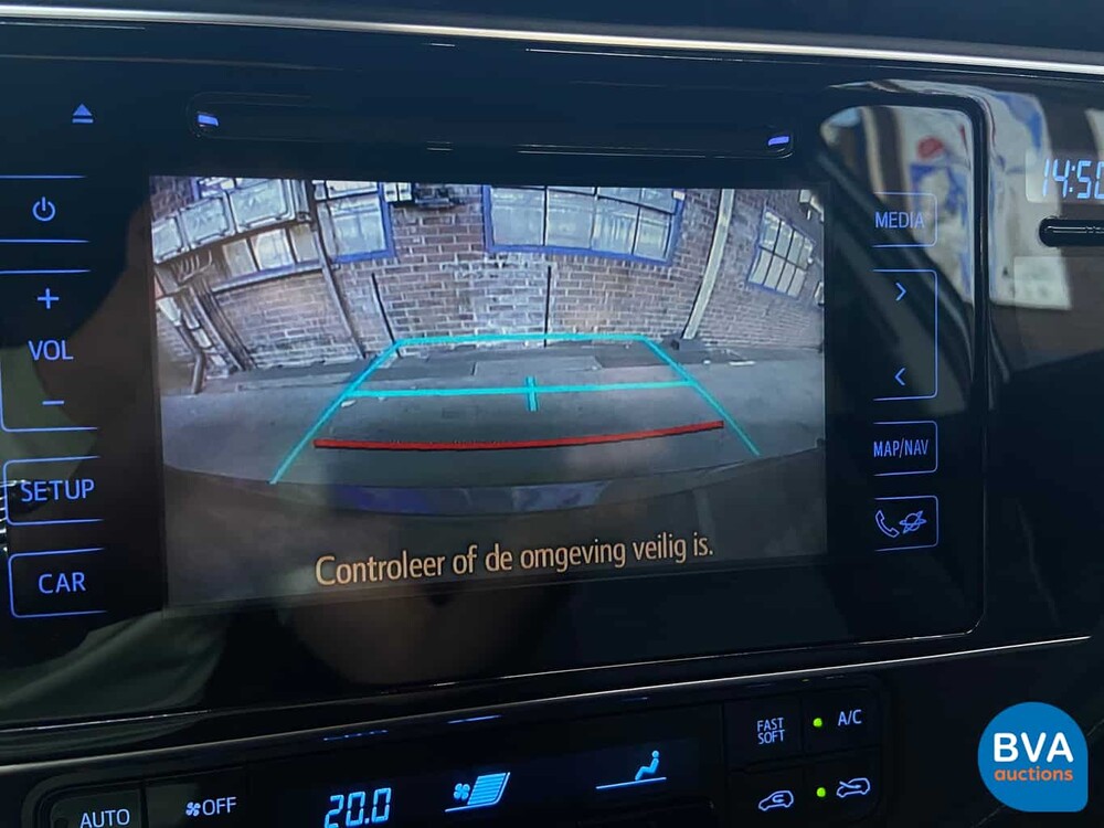 Toyota Auris 1.8 Hybrid Dynamic Executive 100 PS 2018, J-926-BF.