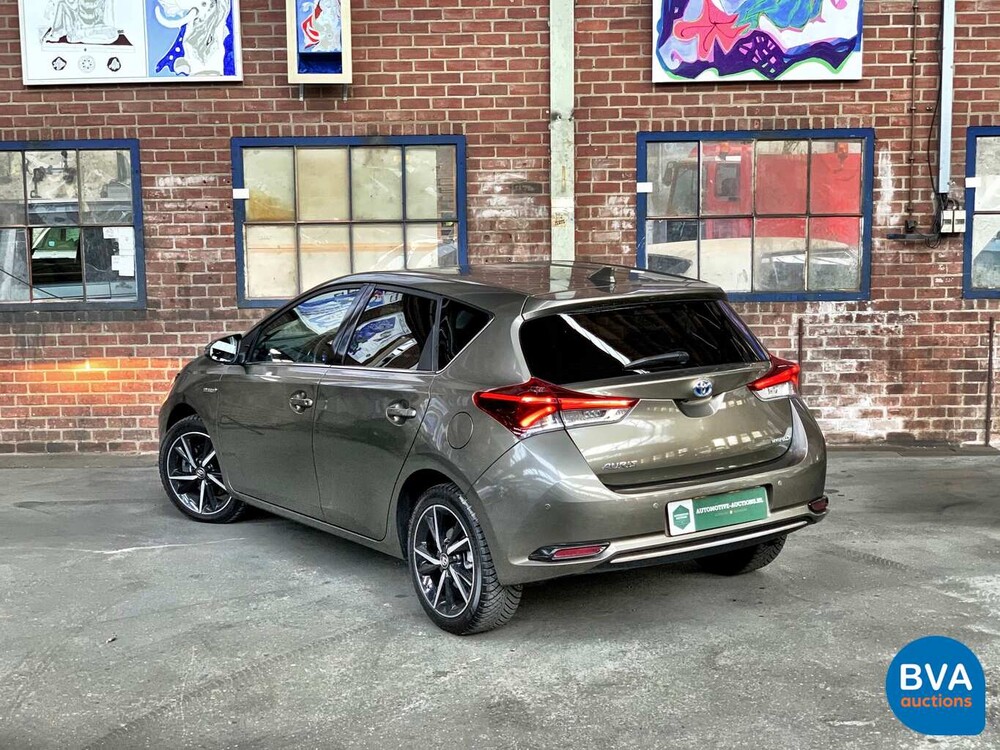 Toyota Auris 1.8 Hybrid Dynamic Executive 100 PS 2018, J-926-BF.