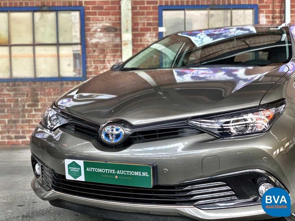 Toyota Auris 1.8 Hybrid Dynamic Executive 100 PS 2018, J-926-BF.