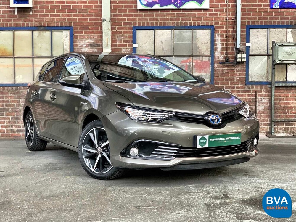 Toyota Auris 1.8 Hybrid Dynamic Executive 100 PS 2018, J-926-BF.