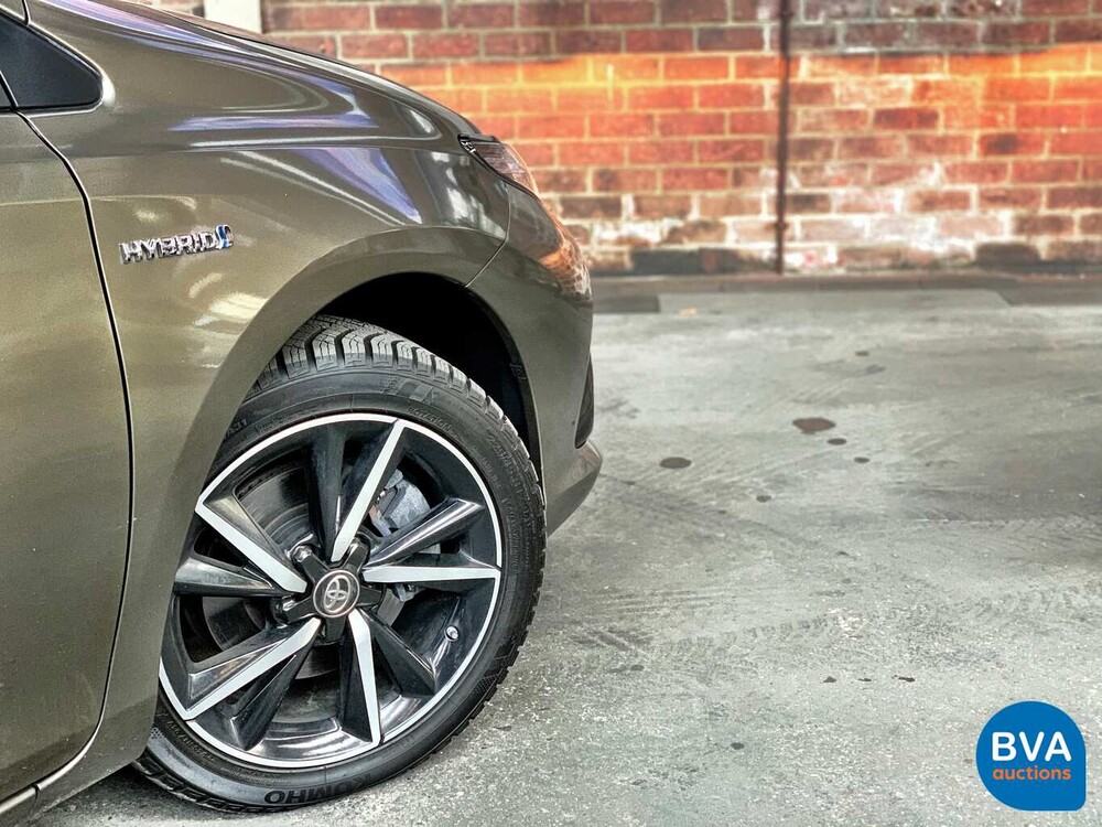 Toyota Auris 1.8 Hybrid Dynamic Executive 100 PS 2018, J-926-BF.