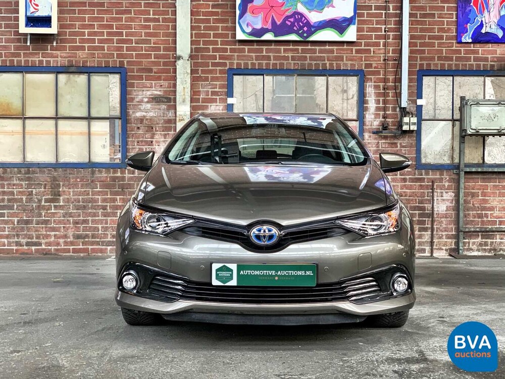 Toyota Auris 1.8 Hybrid Dynamic Executive 100 PS 2018, J-926-BF.