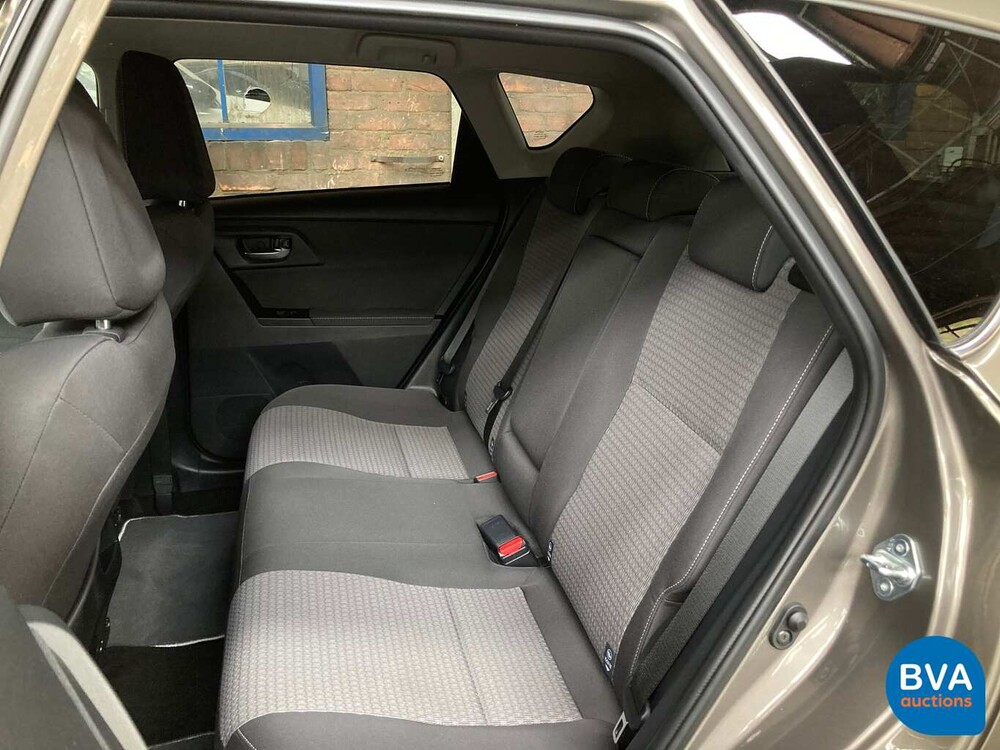 Toyota Auris 1.8 Hybrid Dynamic Executive 100 PS 2018, J-926-BF.