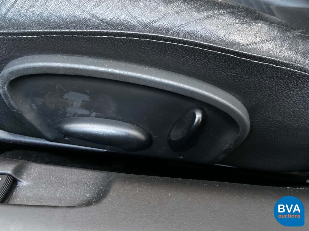 Porsche 911/996 Carrera 4 3.6L 320 PS 2001.