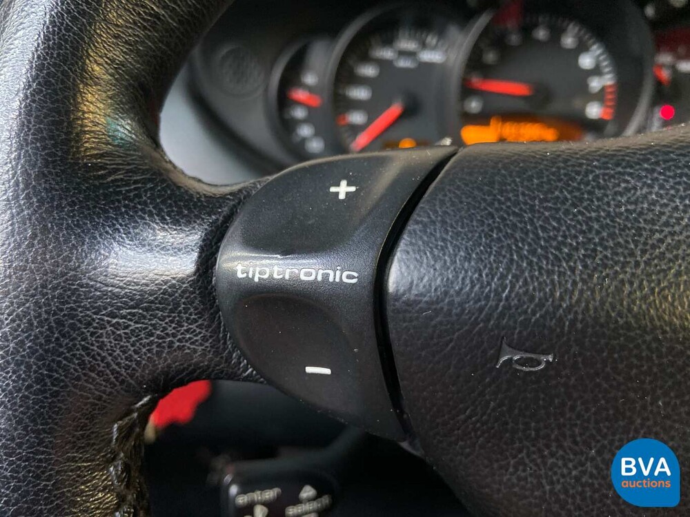 Porsche 911/996 Carrera 4 3.6L 320 PS 2001.