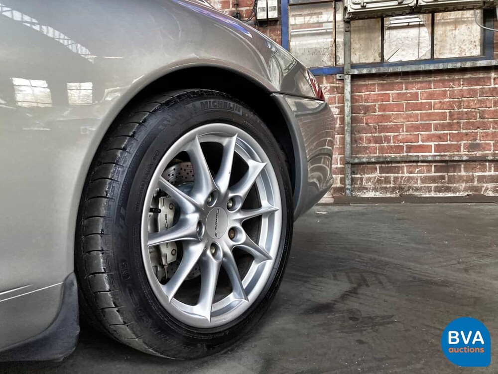 Porsche 911/996 Carrera 4 3.6L 320 PS 2001.