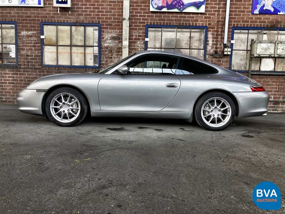 Porsche 911/996 Carrera 4 3.6L 320 PS 2001.