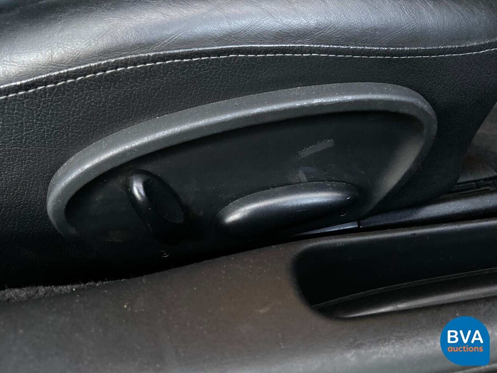 Porsche 911/996 Carrera 4 3.6L 320 PS 2001.