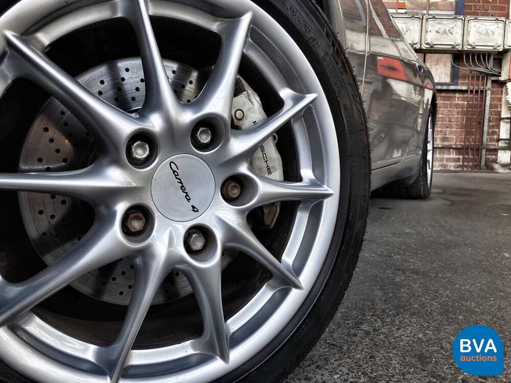 Porsche 911/996 Carrera 4 3.6L 320 PS 2001.