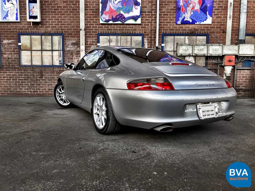 Porsche 911/996 Carrera 4 3.6L 320 PS 2001.