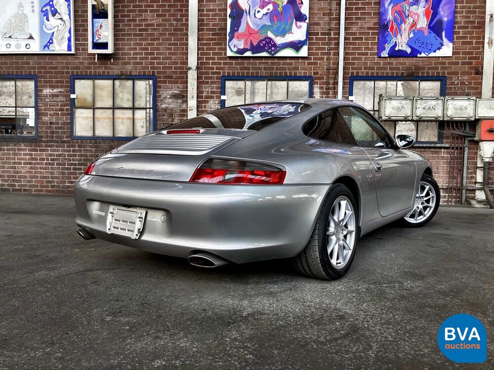 Porsche 911/996 Carrera 4 3.6L 320 PS 2001.