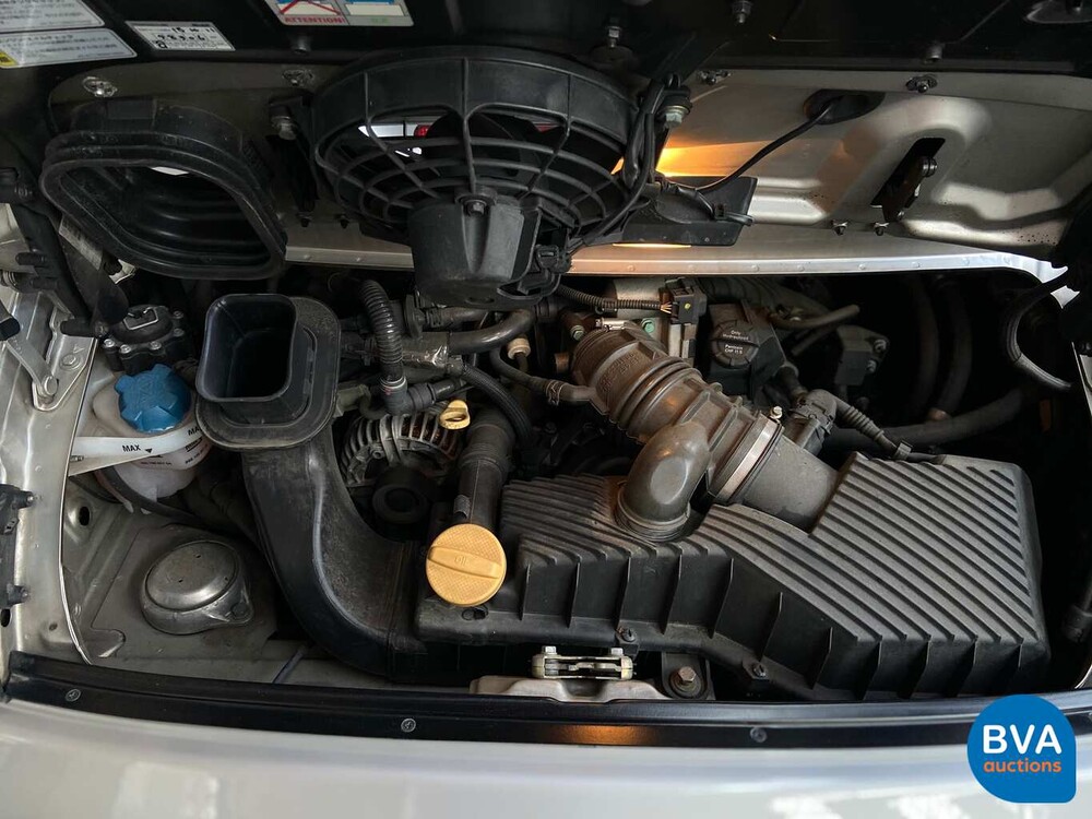 Porsche 911/996 Carrera 4 3.6L 320 PS 2001.