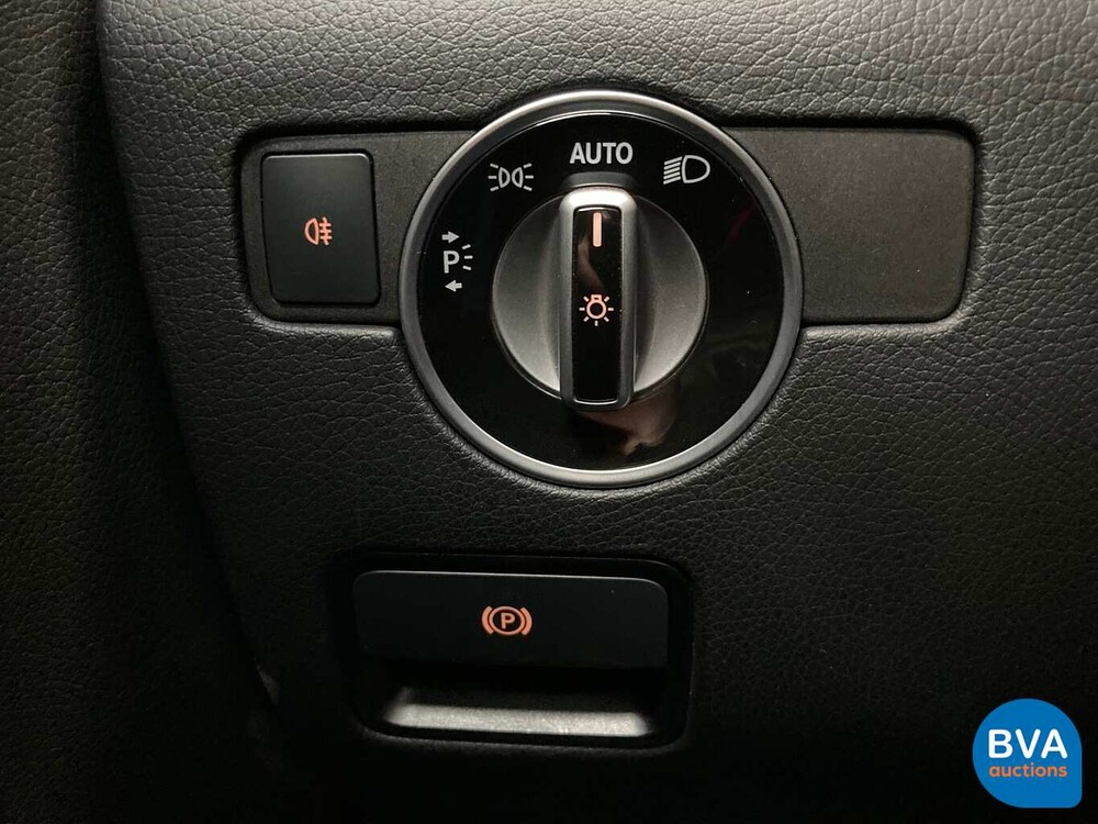 Mercedes SLK350 Cabrio AMG Paket 7G-Tronic Plus 3.5L 306 PS 2011.