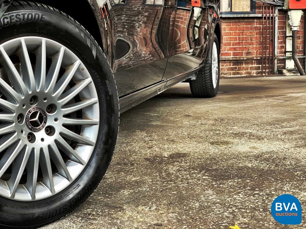 Mercedes-Benz V-Klasse 250d Ex.L. L.Ein V. 190 HP 2018, H-342-JZ.