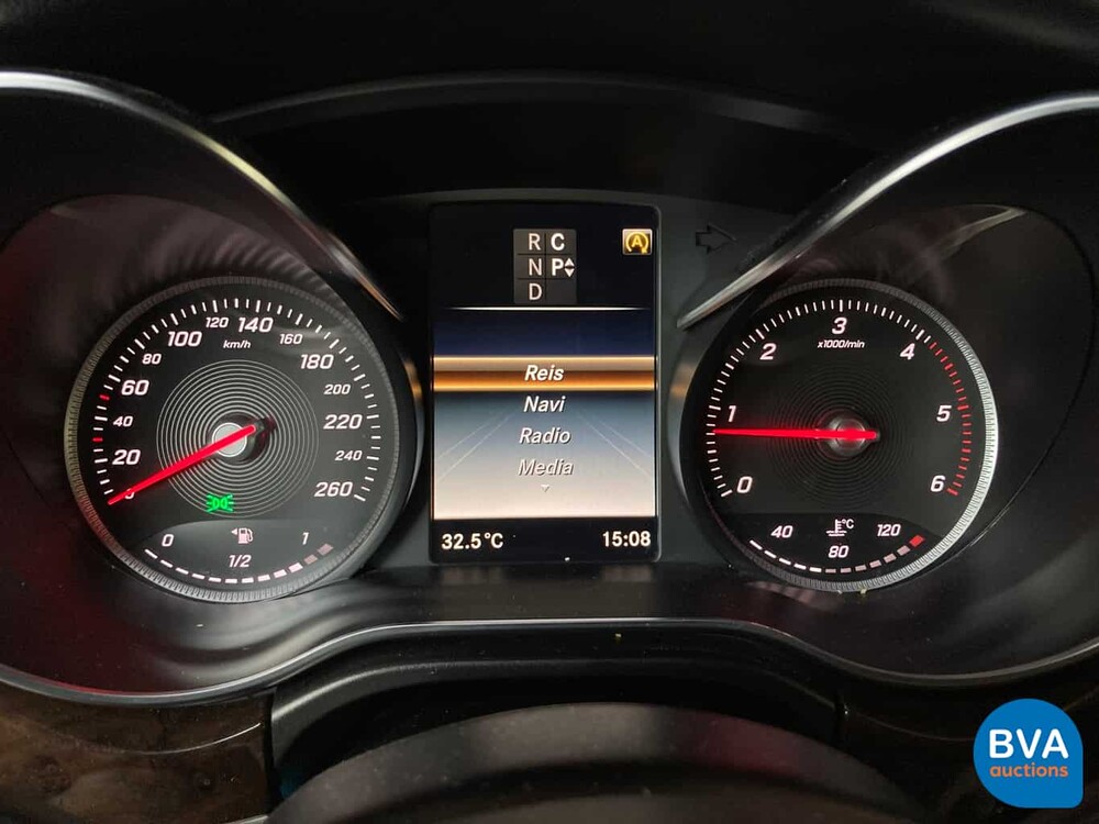 Mercedes-Benz V-Klasse 250d Ex.L. L.Ein V. 190 HP 2018, H-342-JZ.