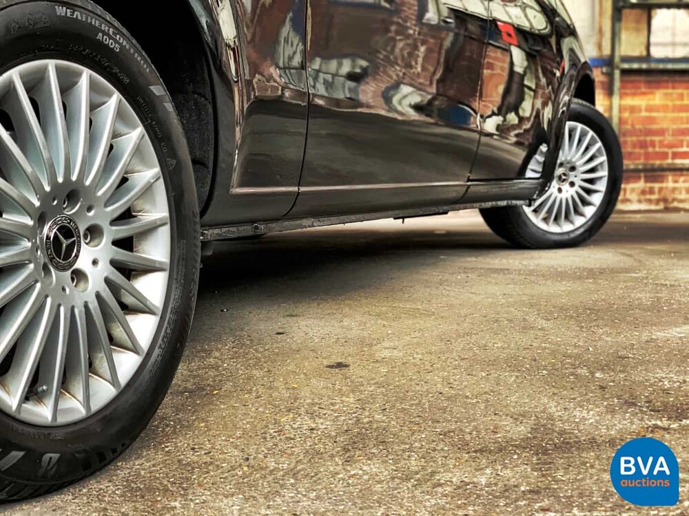 Mercedes-Benz V-Klasse 250d Ex.L. L.Ein V. 190 HP 2018, H-342-JZ.