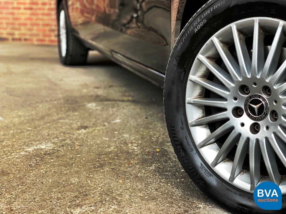 Mercedes-Benz V-Klasse 250d Ex.L. L.Ein V. 190 HP 2018, H-342-JZ.