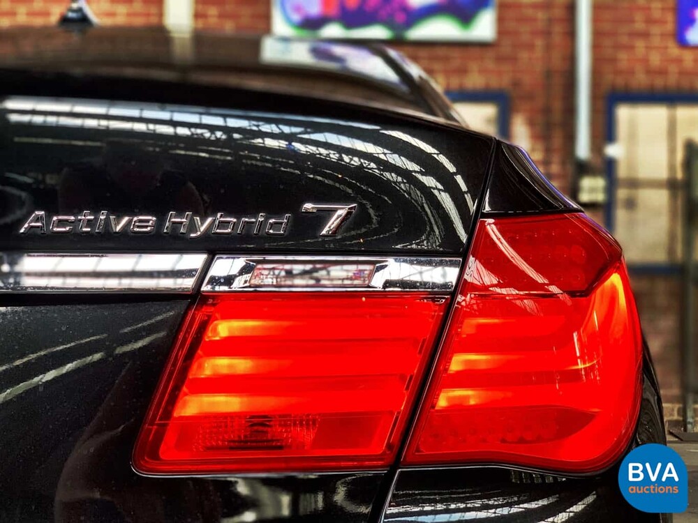 BMW ActiveHybrid 7er 4.4L 465 PS 2011.