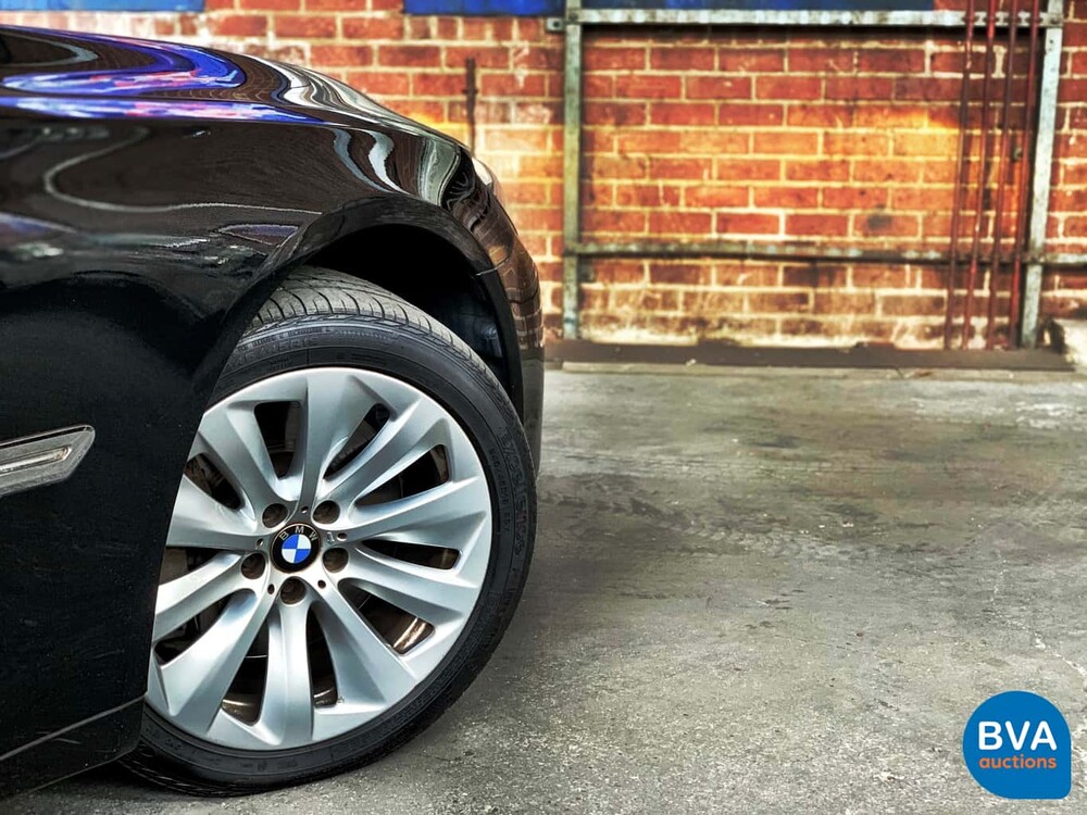 BMW ActiveHybrid 7er 4.4L 465 PS 2011.