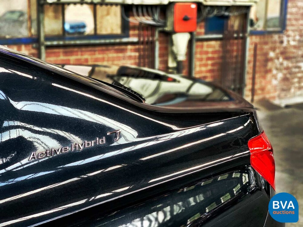 BMW ActiveHybrid 7er 4.4L 465 PS 2011.
