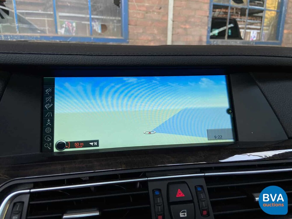 BMW ActiveHybrid 7er 4.4L 465 PS 2011.