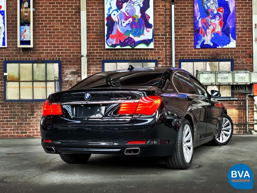 BMW ActiveHybrid 7er 4.4L 465 PS 2011.