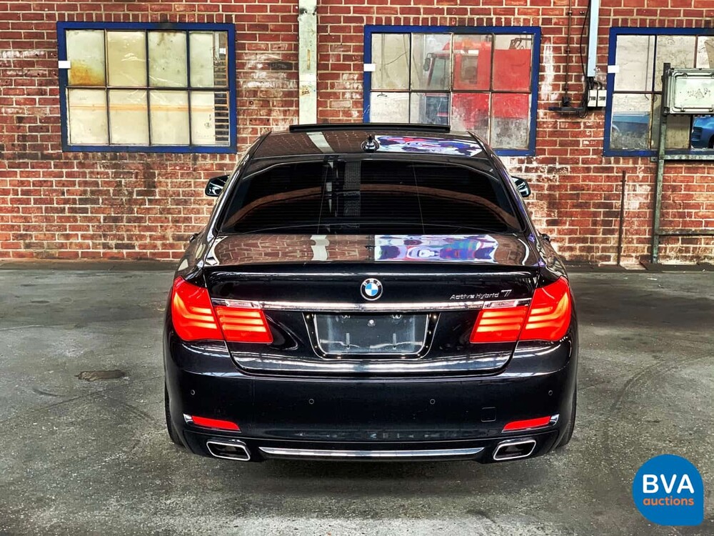 BMW ActiveHybrid 7er 4.4L 465 PS 2011.