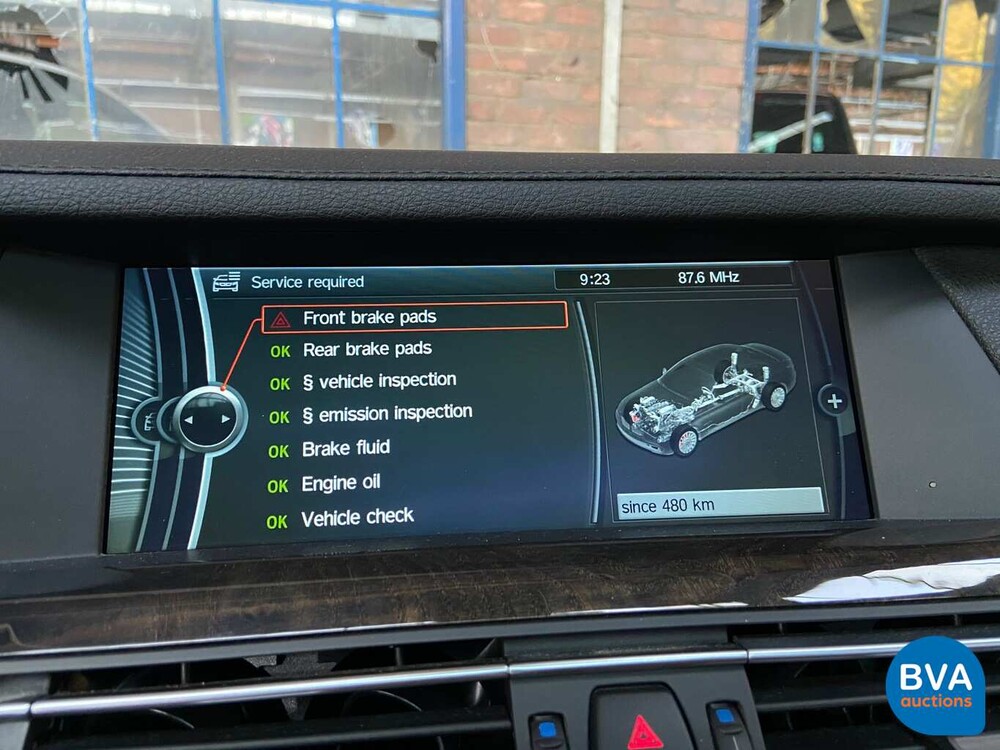 BMW ActiveHybrid 7er 4.4L 465 PS 2011.