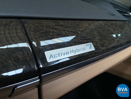BMW ActiveHybrid 7er 4.4L 465 PS 2011.