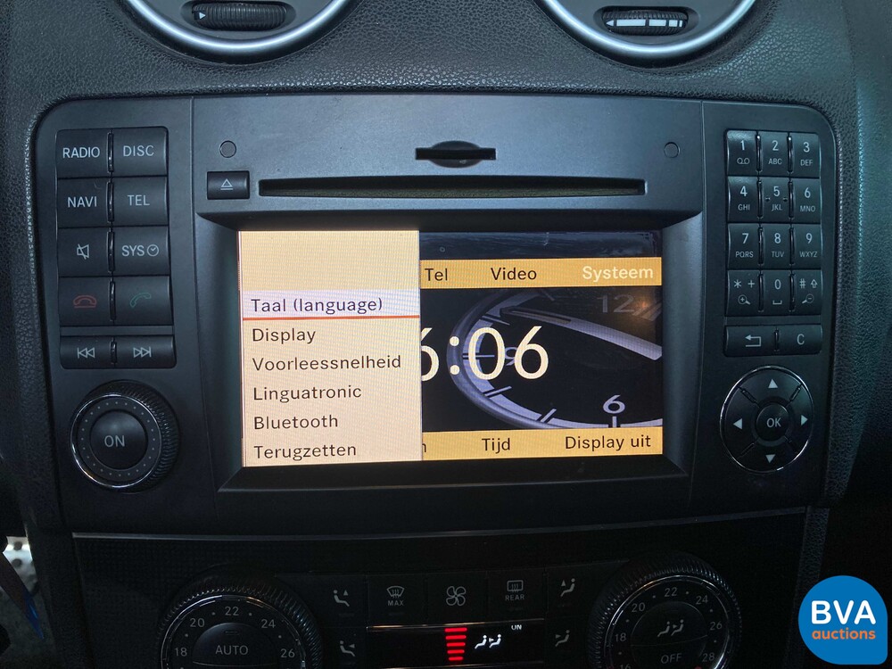 Mercedes-Benz ML63 AMG V8 6.2L 510pk 2010, SZ-069-J