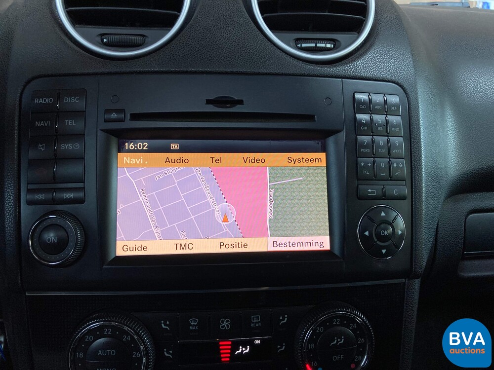 Mercedes-Benz ML63 AMG V8 6.2L 510pk 2010, SZ-069-J