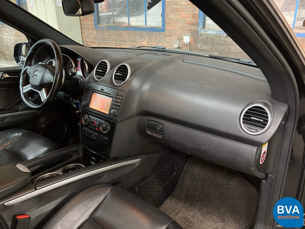 Mercedes-Benz ML63 AMG V8 6.2L 510pk 2010, SZ-069-J