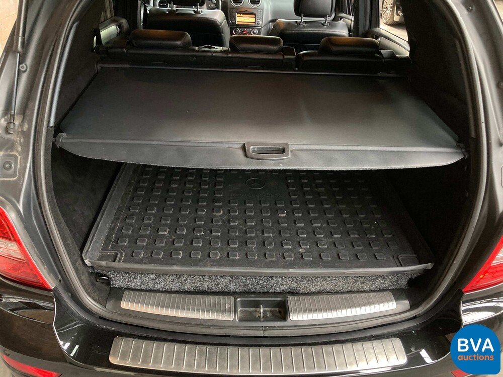 Mercedes-Benz ML63 AMG V8 6.2L 510pk 2010, SZ-069-J