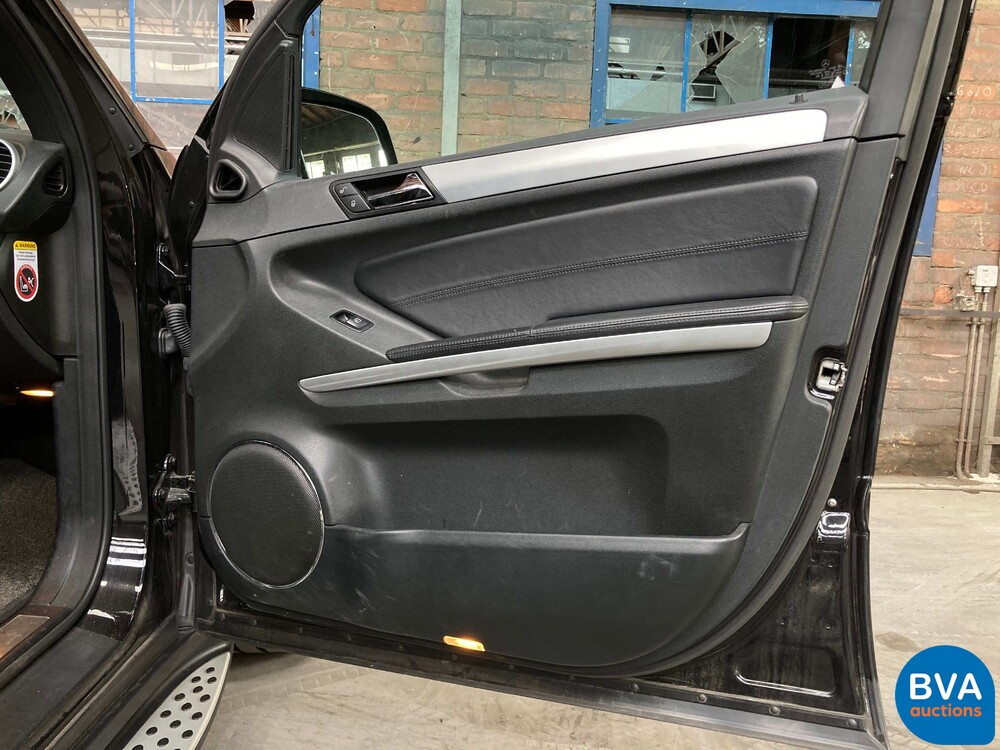 Mercedes-Benz ML63 AMG V8 6.2L 510pk 2010, SZ-069-J