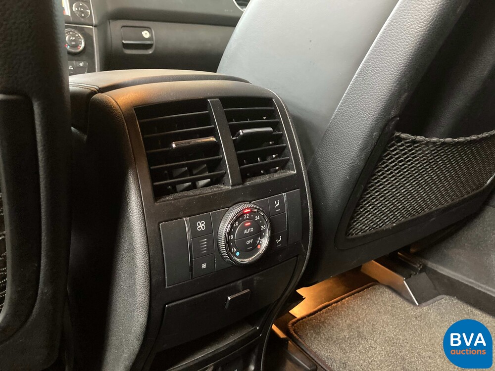 Mercedes-Benz ML63 AMG V8 6.2L 510pk 2010, SZ-069-J