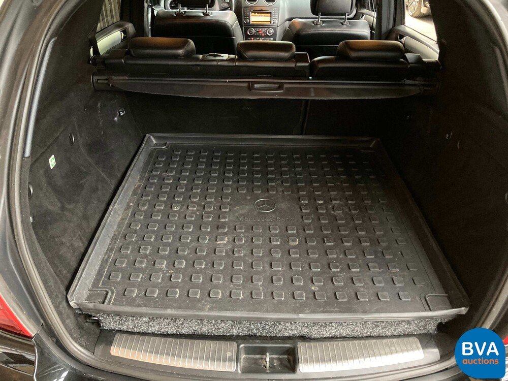 Mercedes-Benz ML63 AMG V8 6.2L 510pk 2010, SZ-069-J