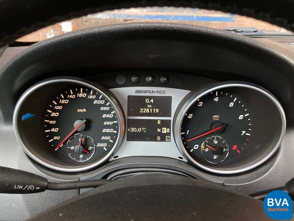 Mercedes-Benz ML63 AMG V8 6.2L 510pk 2010, SZ-069-J