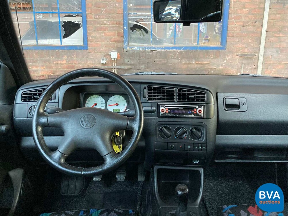 Volkswagen Golf 1.8 Cabriolet 1997, PX-ZB-77.