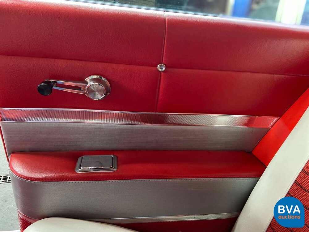 Chevrolet Impala Bubbletop SS 204 PS 1961, AM-48-25.